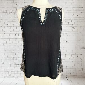 Lucky Brand Embroidered Sleeveless Top Size M Navy Paisley Print V Neck Slimming